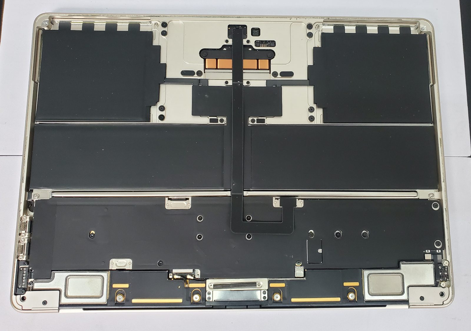 MacBook Air 13 LCD screen Replacement