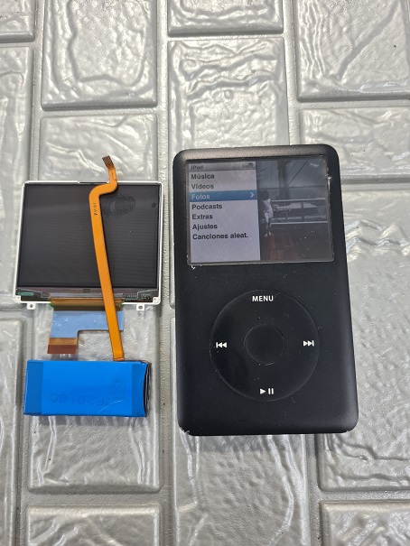 iPod Classic LCD + Battery