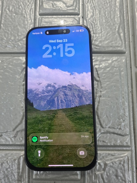 Apple Phone Repair/ iPhone 17 LCD Screen Replacement (Premium)