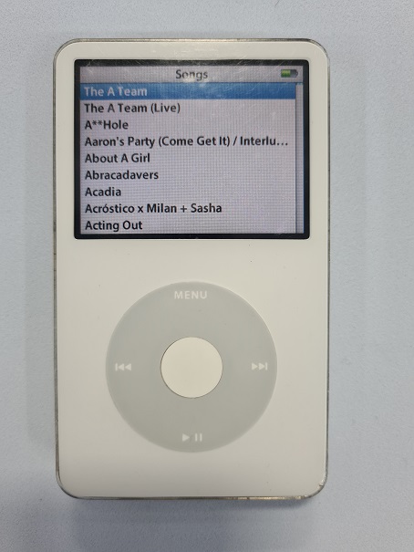 iPod Classic iPod display only error message when its power on ("sad face").  Free Diagnostic Service.