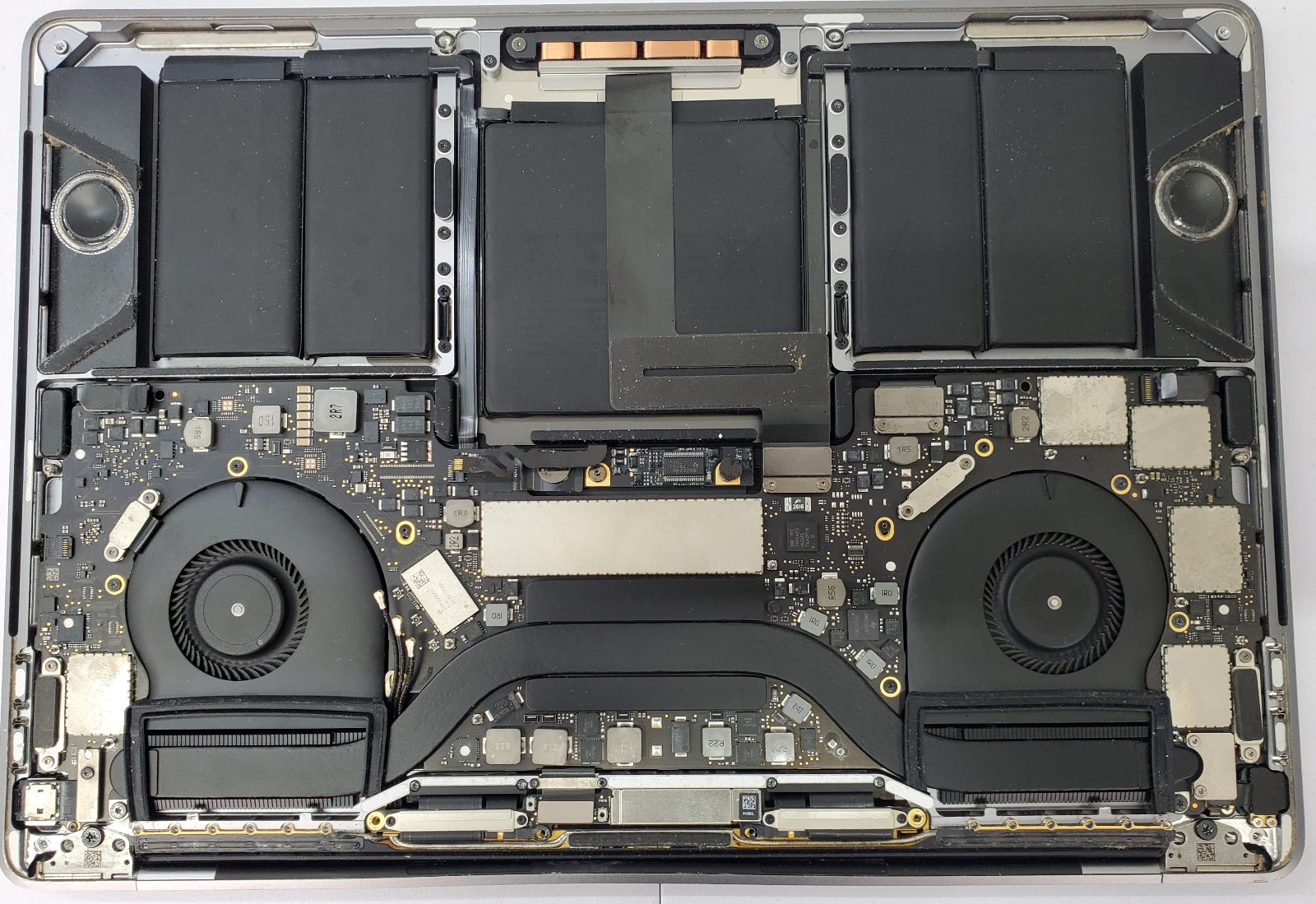 MacBook Pro LCD screen replacement (USED-OEM).